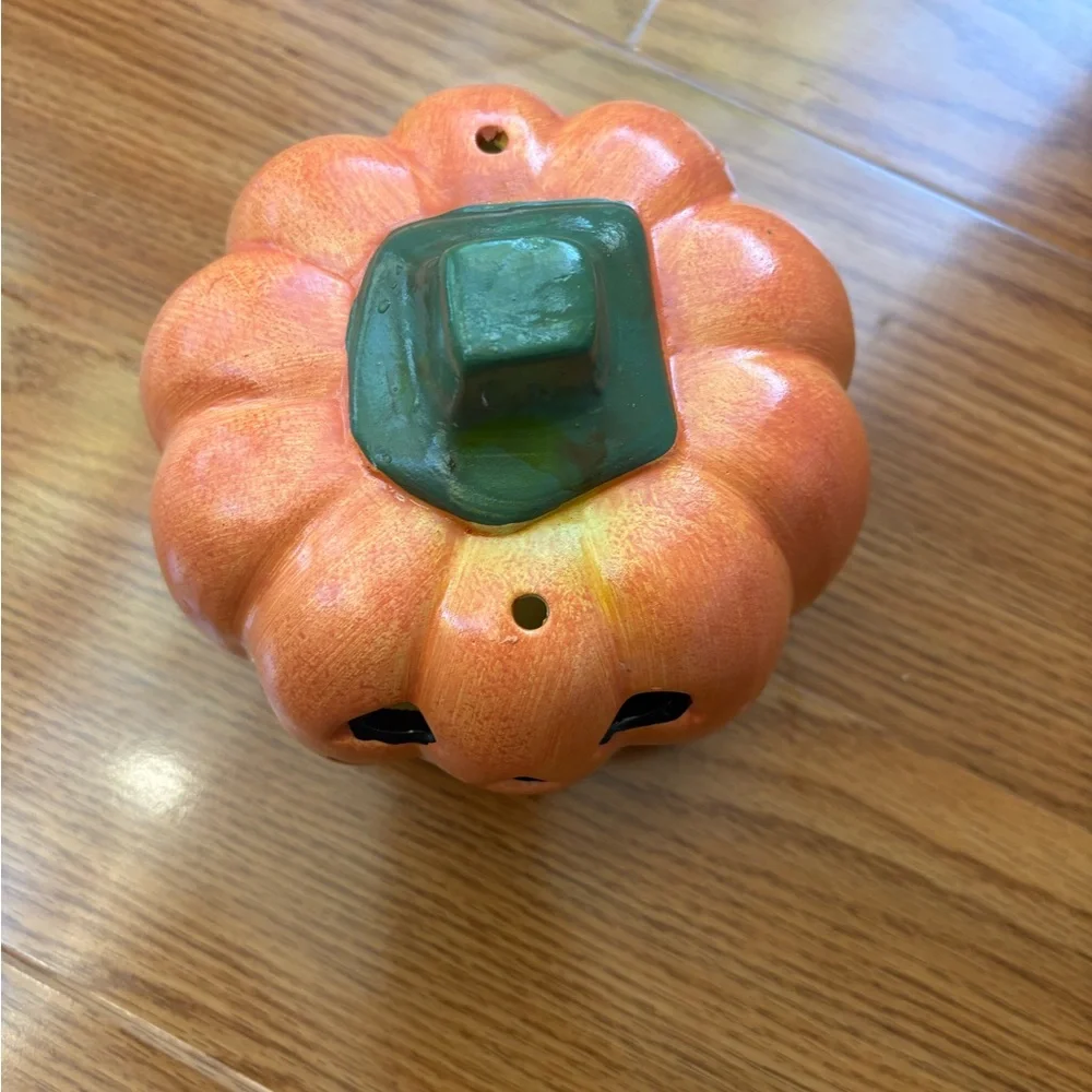 🎃 Orange Ceramic Jack-O'-Lantern Tea Light Candle Holder – Fall Halloween Decor